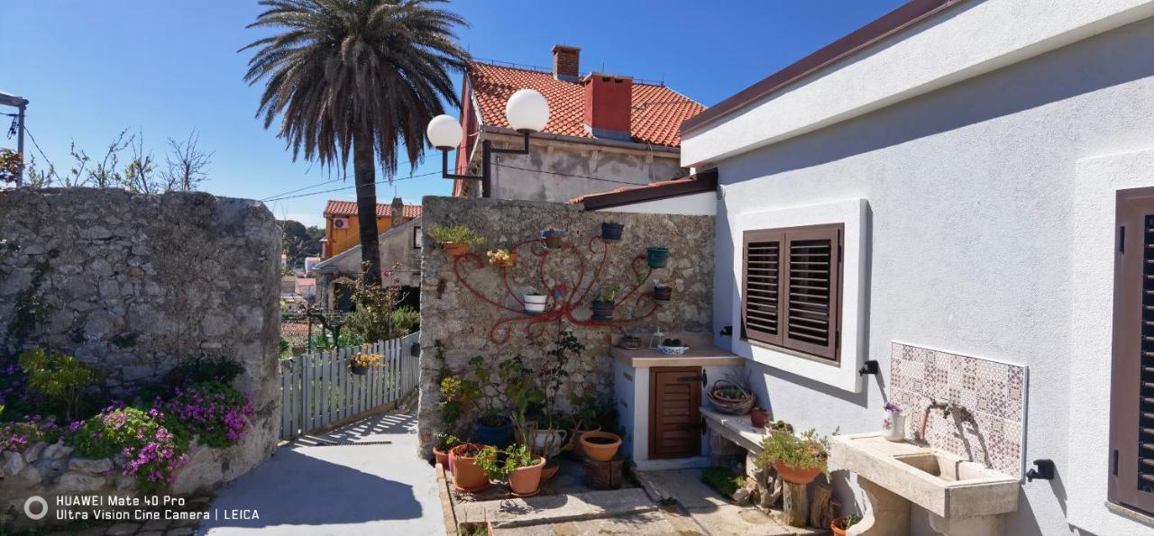 Guesthouse Palma Mali Losinj Exterior photo